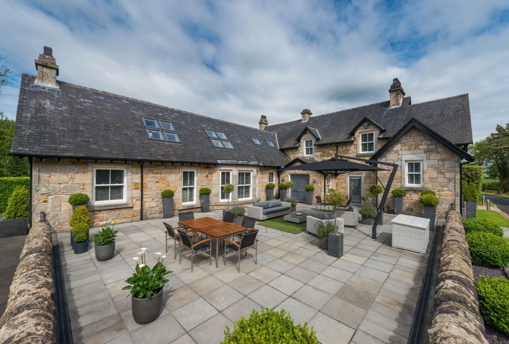 full house made sustainable srj